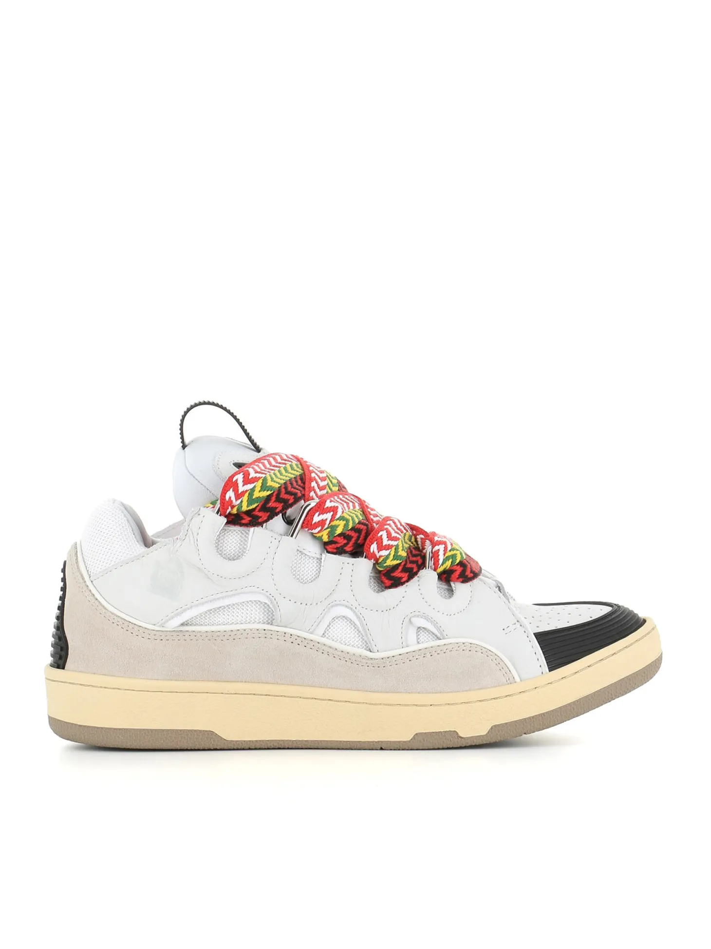 Sneakers Curb