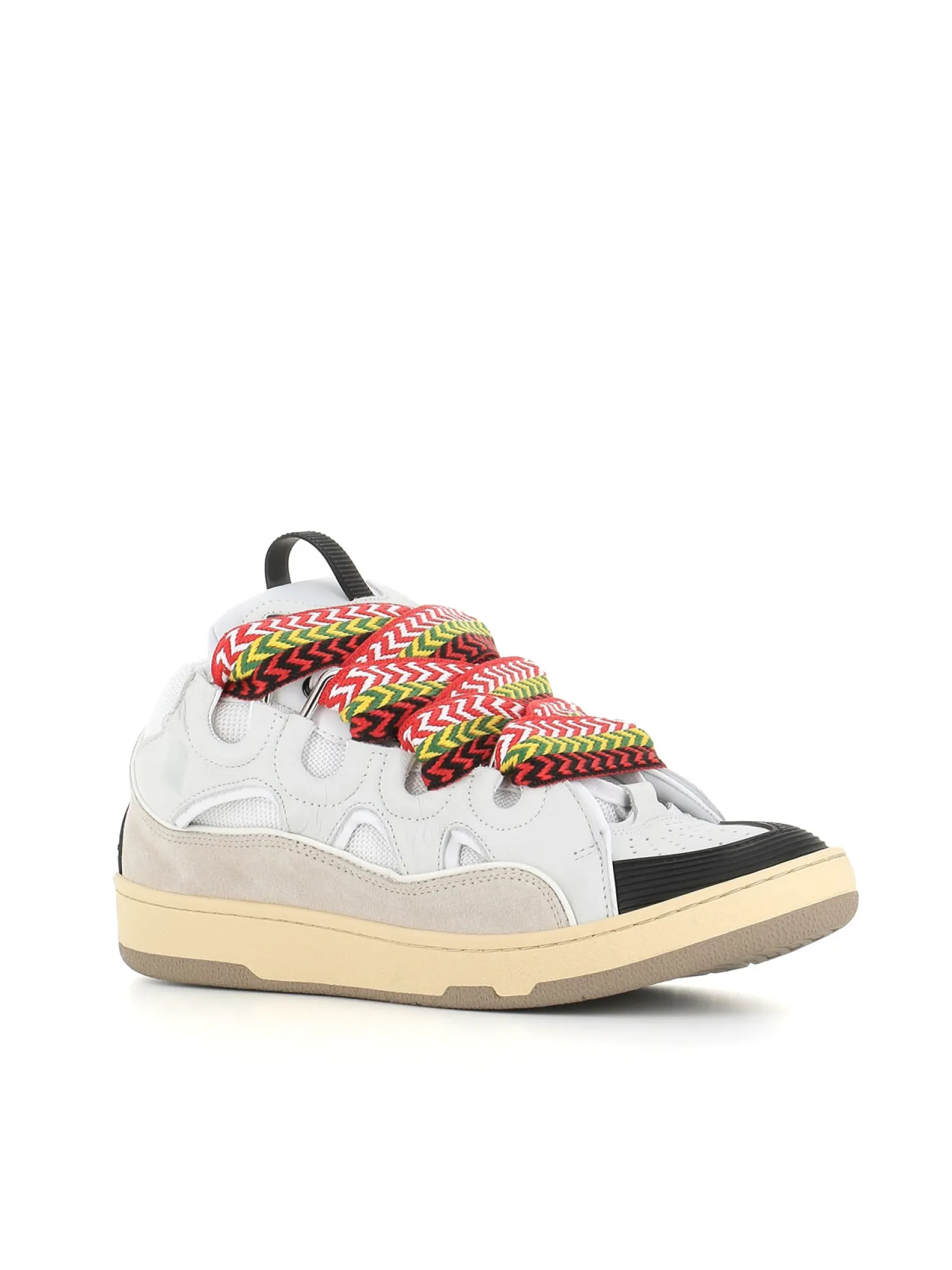 Sneakers Curb